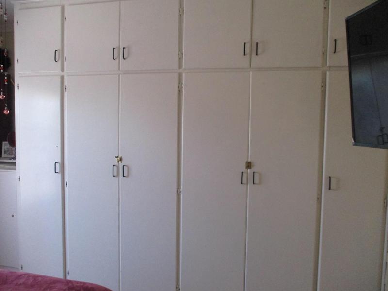 4 Bedroom Property for Sale in Pellissier Free State